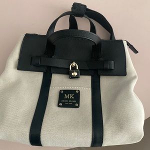 Herni Bendel jetsetter Travel mini backpack in white and black - never used